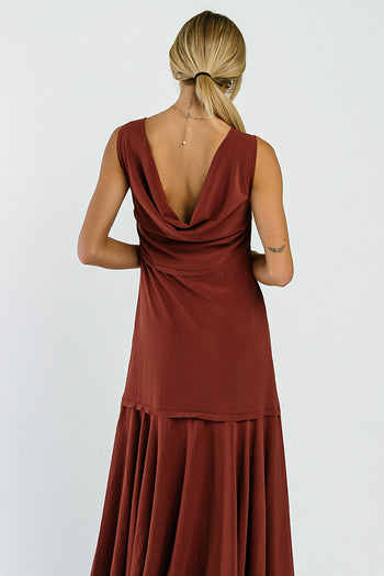 Marlon Maxi Dress in Red-Brown