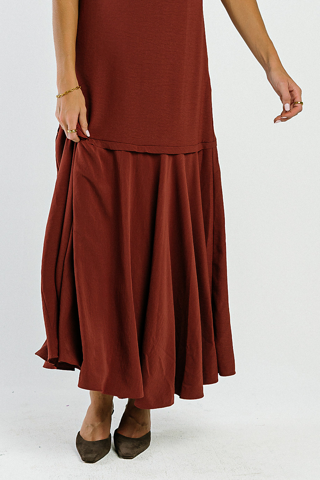 Marlon Maxi Dress in Red-Brown