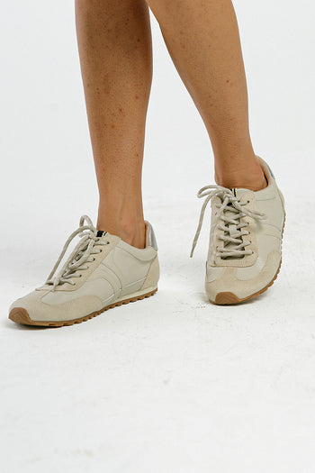 Sarah Sneaker in Cream
