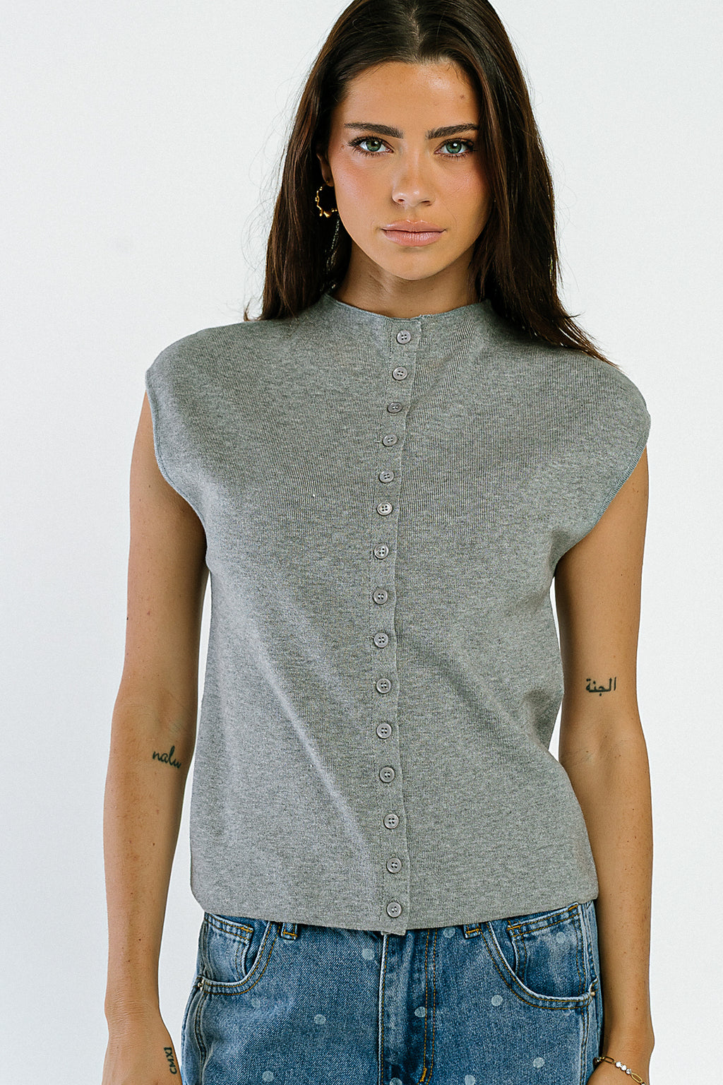 Cambria Sleeveless Cardigan in Heather Grey