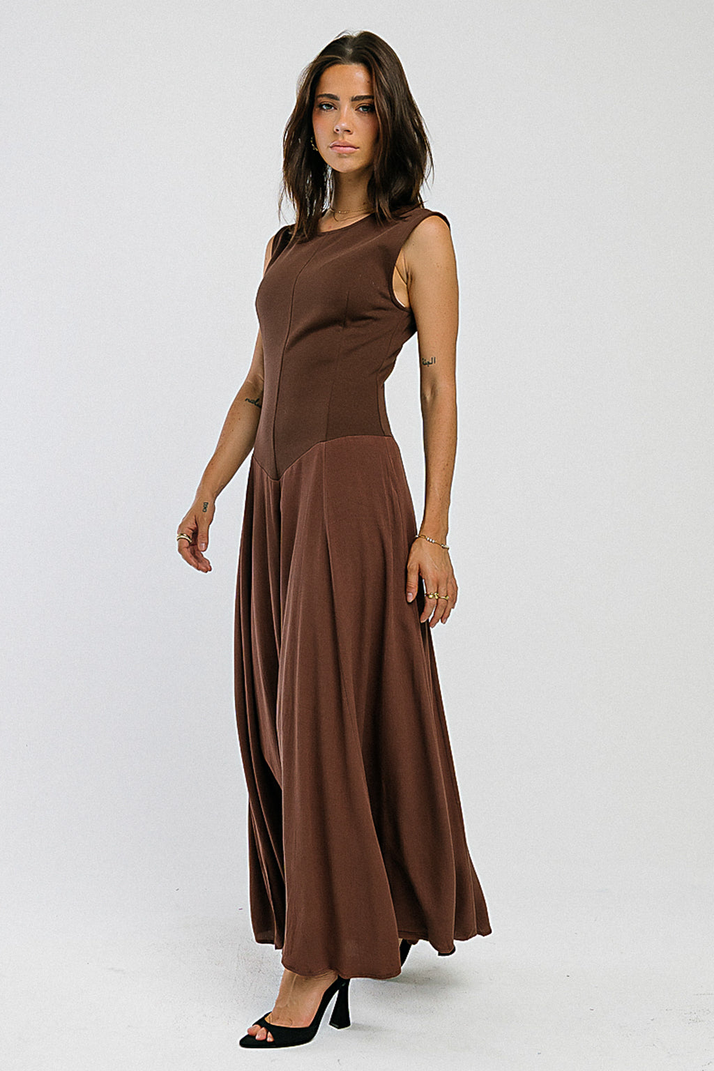 Charles Maxi Dress in Red-Brown