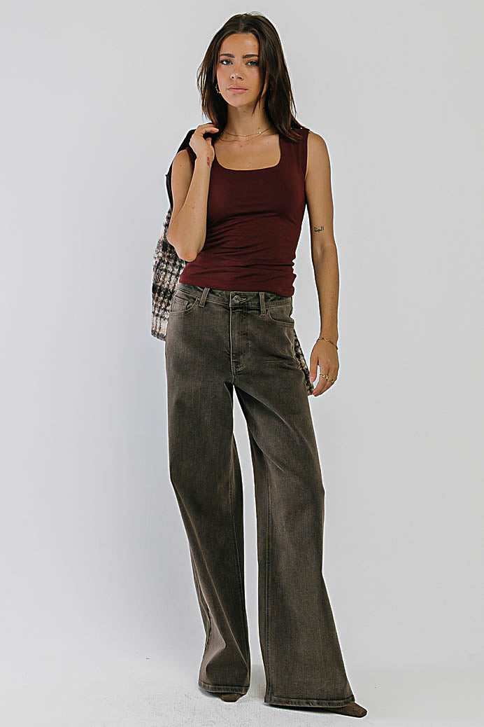 Gianna Tank Top in Red-Brown