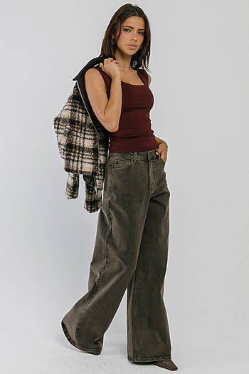 Gianna Tank Top in Red-Brown