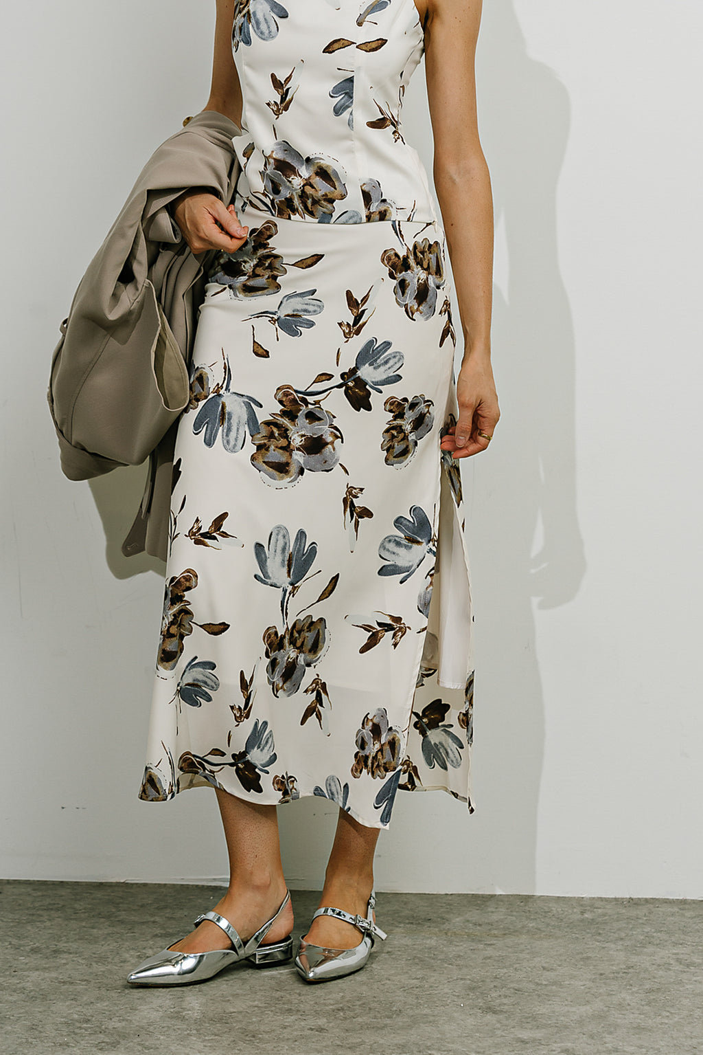 Eden Floral Midi Skirt in Cream