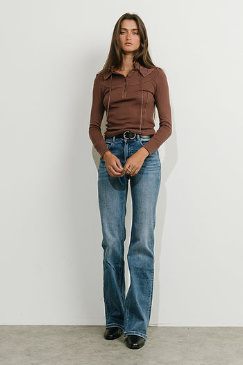 Janice Ribbed Blouse in Brown