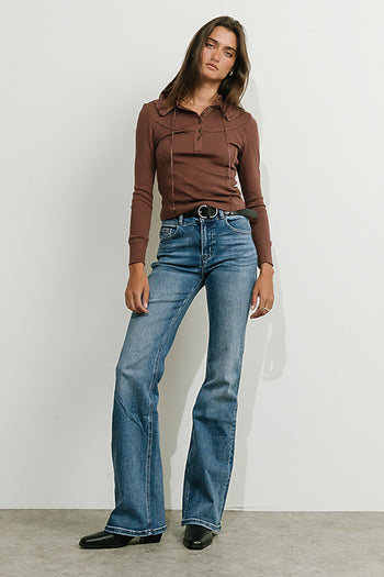 Janice Ribbed Blouse in Brown