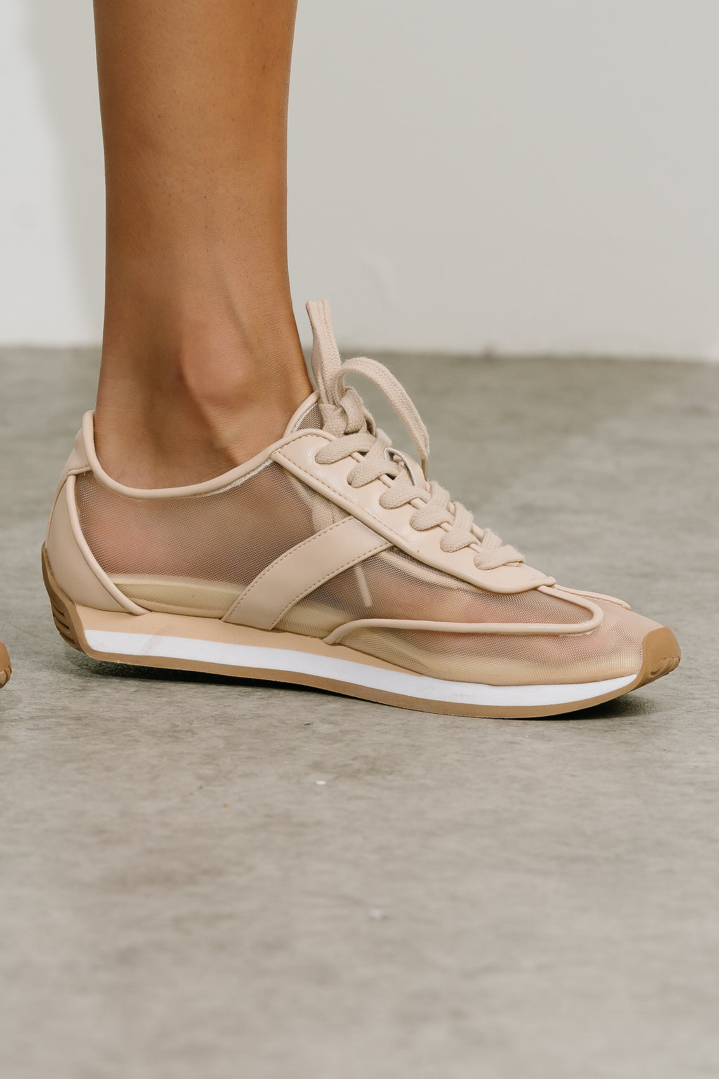 Flash Mesh Sneaker in Nude