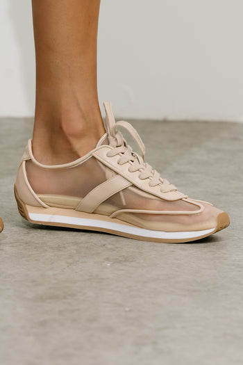 Flash Mesh Sneaker in Nude