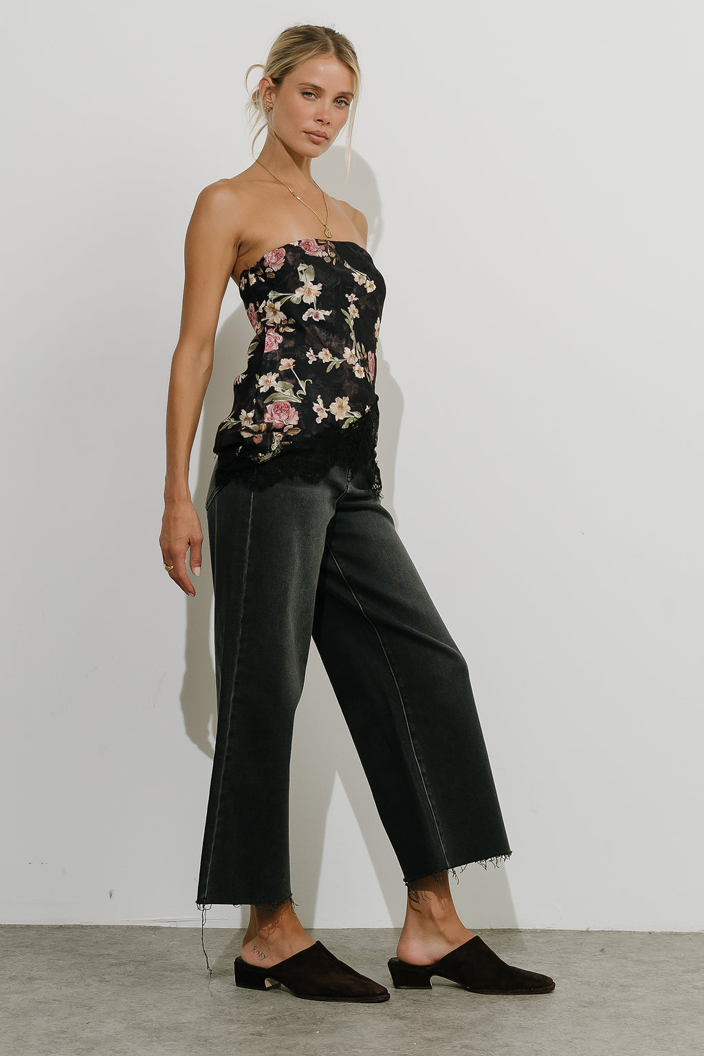 Prim Lace Tube Top