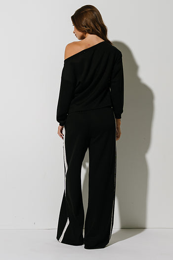 Skylar Off the Shoulder Sweatshirt in Black