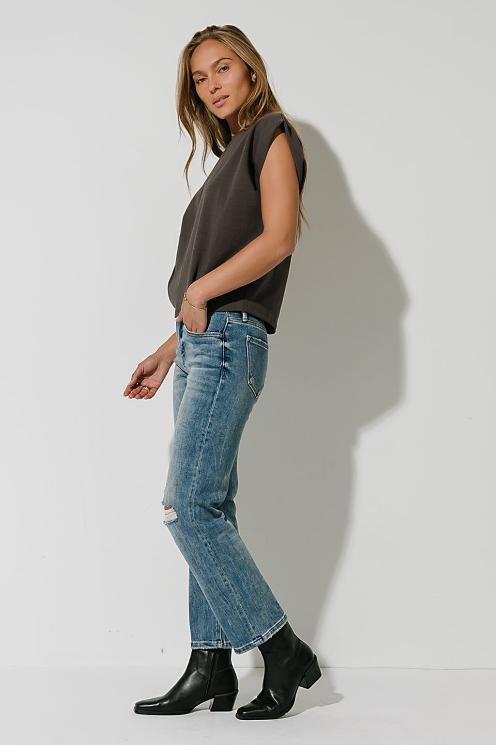 Benji Muscle Tee in Charcoal