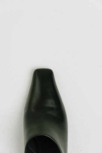 Steve Madden Jamason Mule in Black