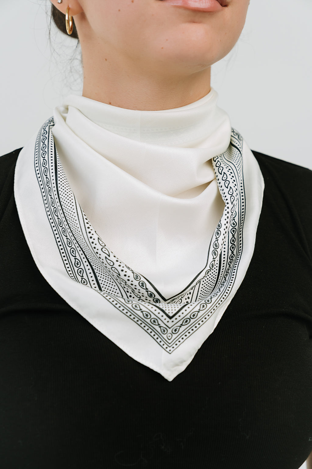 Brooklyn Triangle Scarf in Ivory
