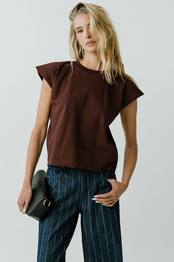 Vinnie Muscle Tee in Red-Brown