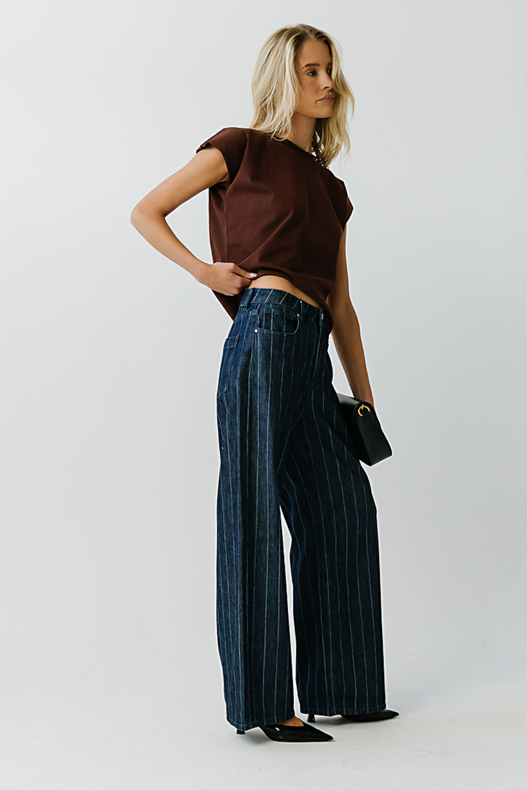 Vinnie Muscle Tee in Red-Brown