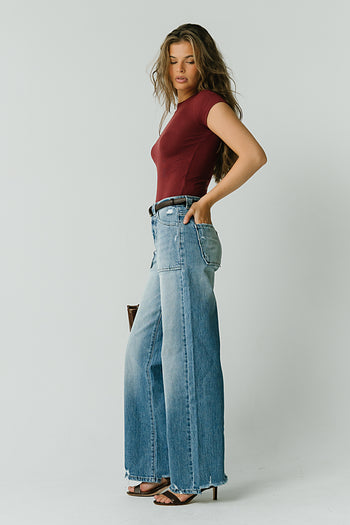 Pria High Rise Distressed Wide Leg Jeans