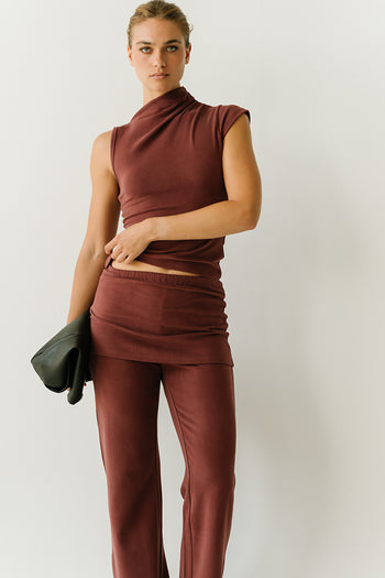 Renata Straight Leg Pants in Plum