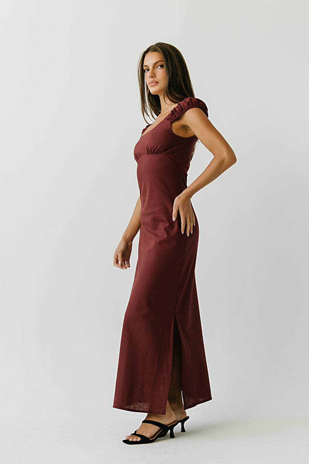 Mika Maxi Dress in Red-Brown