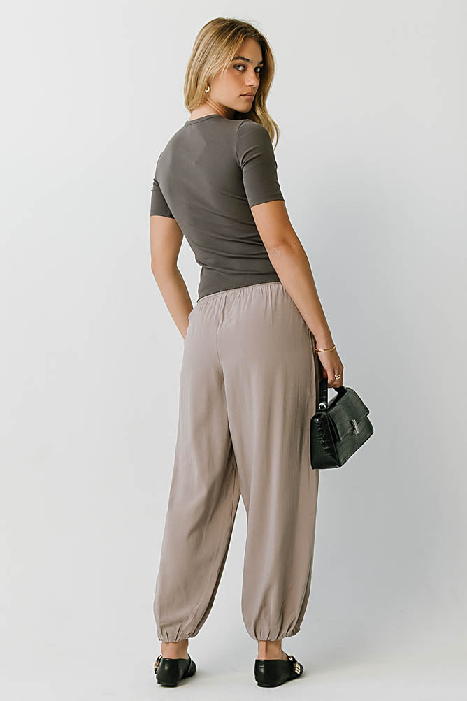 Laney Fitted Top in Charcoal