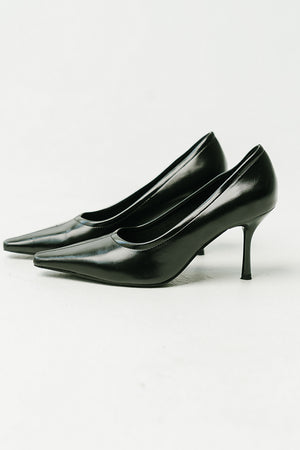 Steve Madden Hexx Stiletto Pump in Black