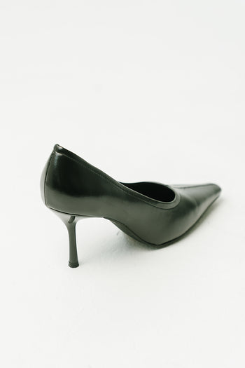 Steve Madden Hexx Stiletto Pump in Black