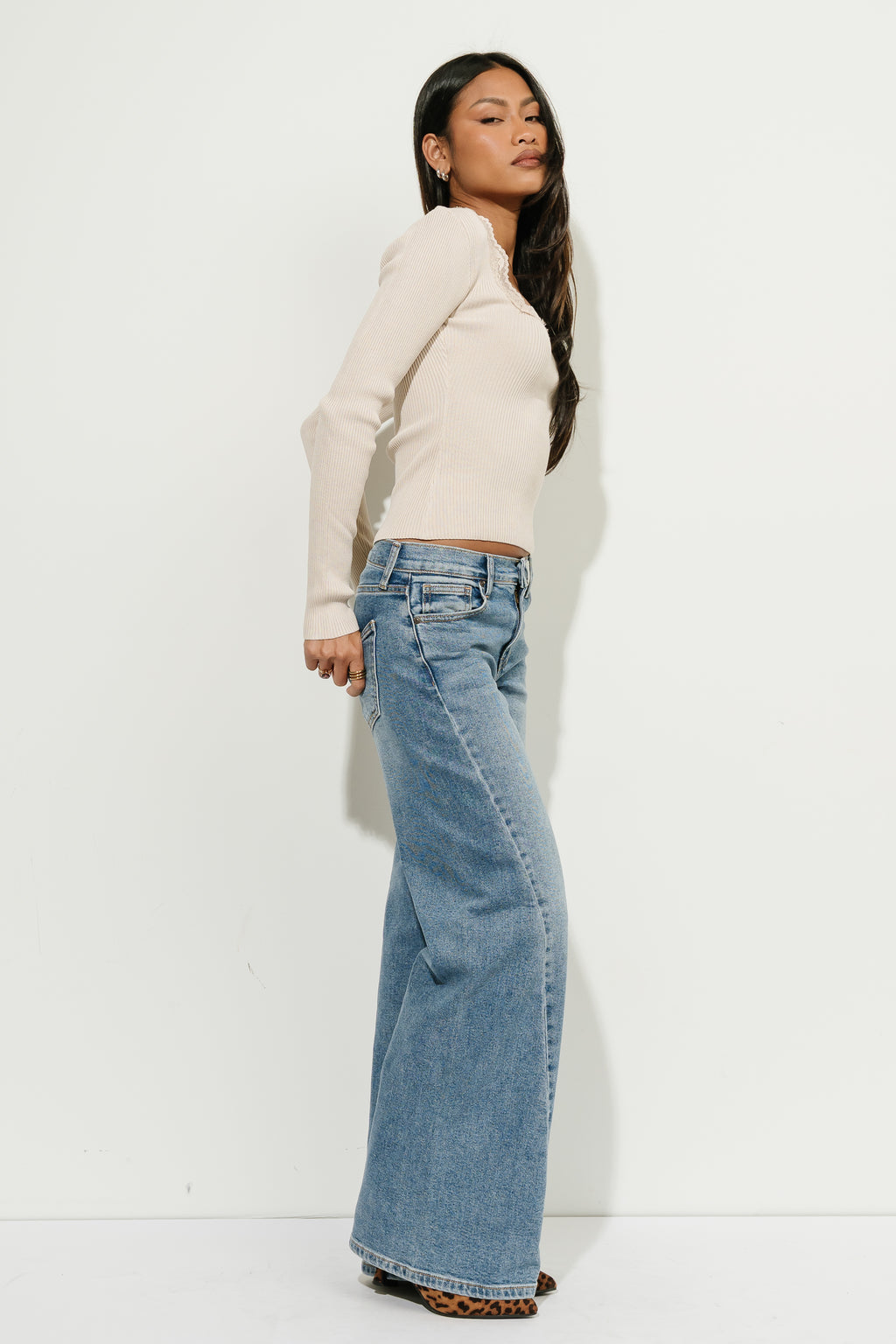 Emiliana Ribbed Top in Khaki