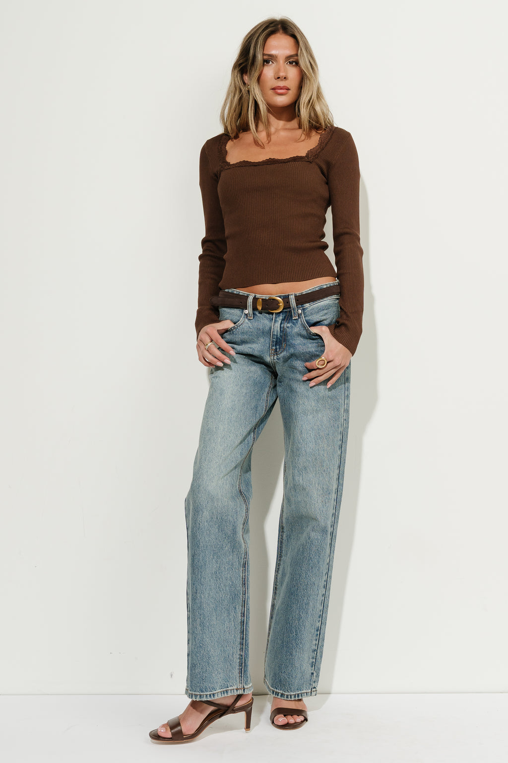 Emiliana Ribbed Top in Brown