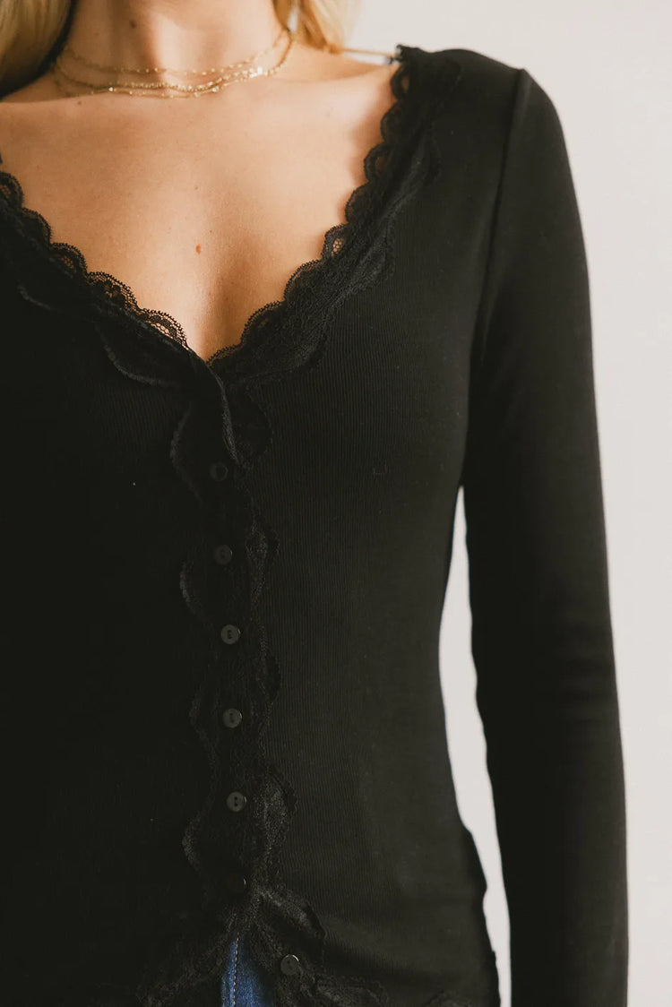 V-Neck detailed top in black 