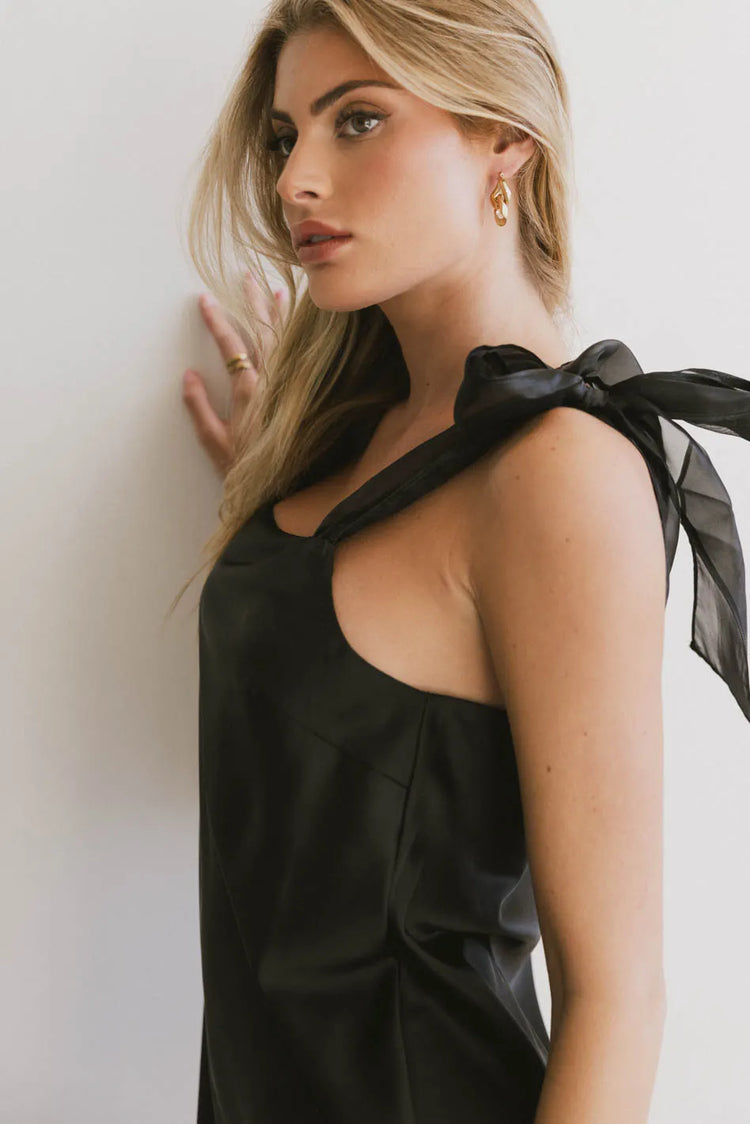 Bow shoulder dress in black 