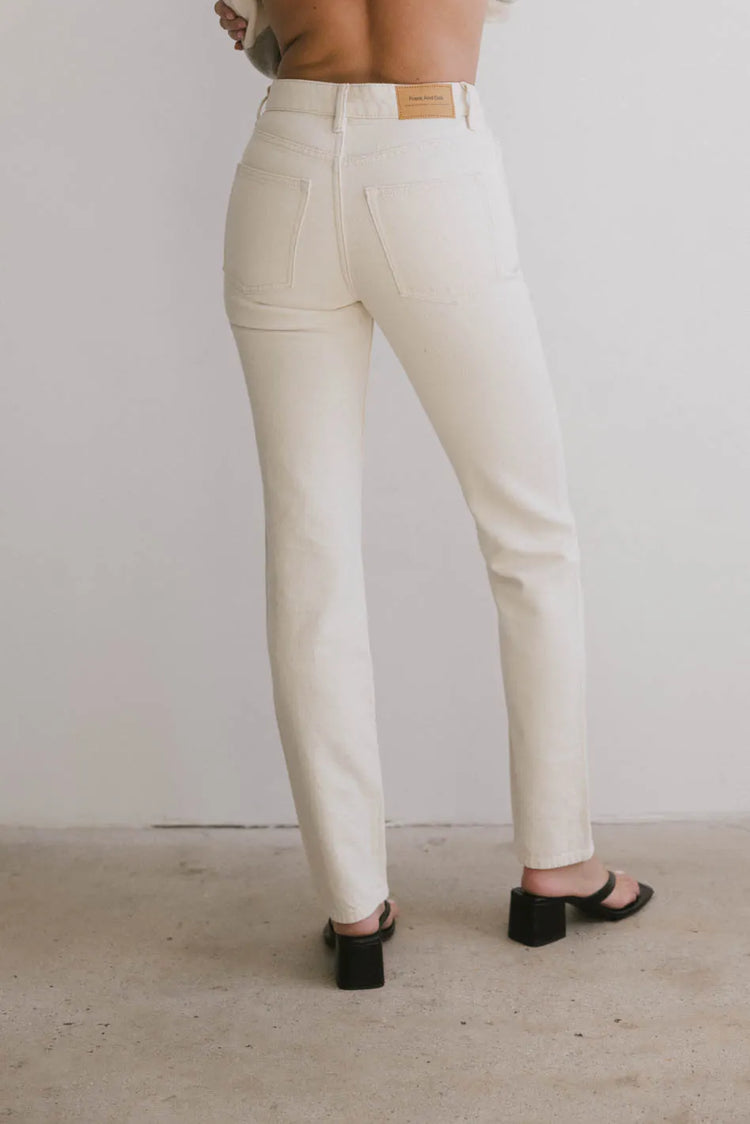 Two back pockets pants in cream 