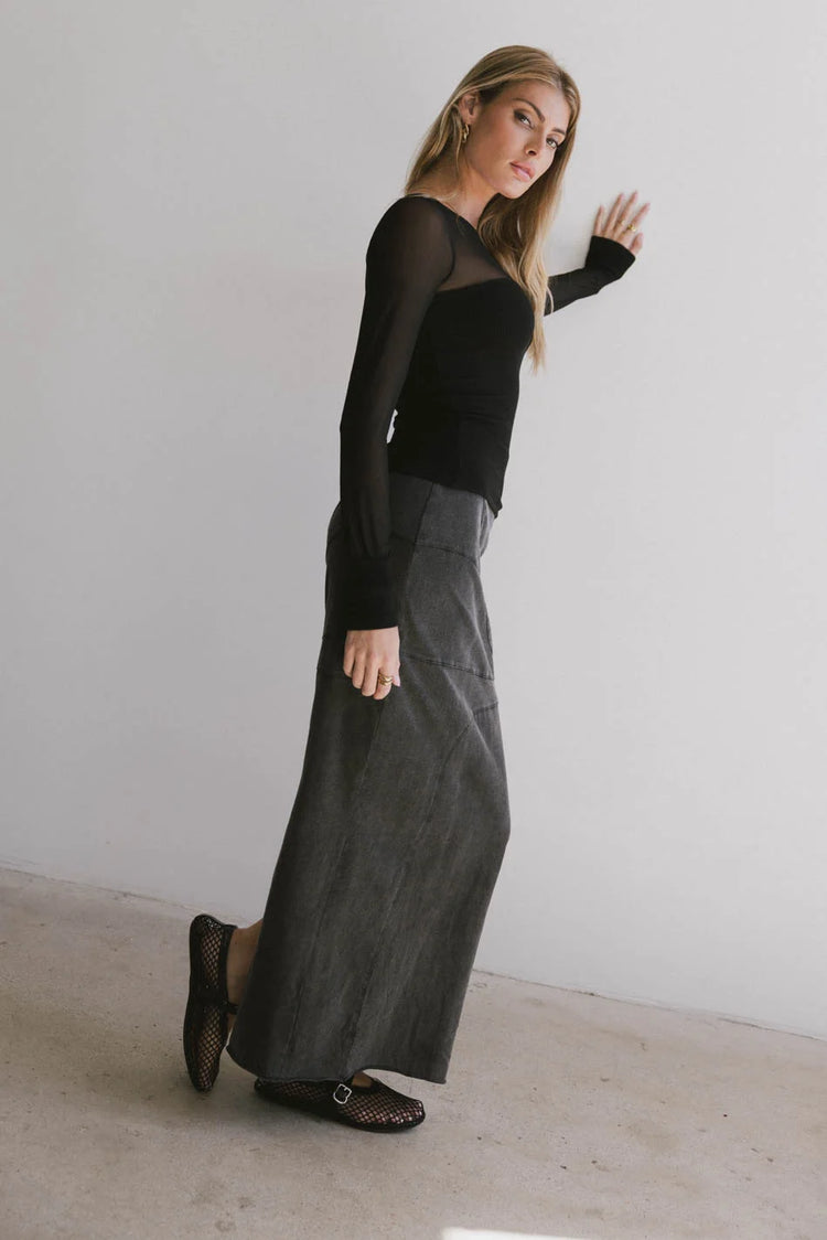 Knit pencil skirt in black 