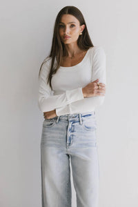 Round neck top in white 