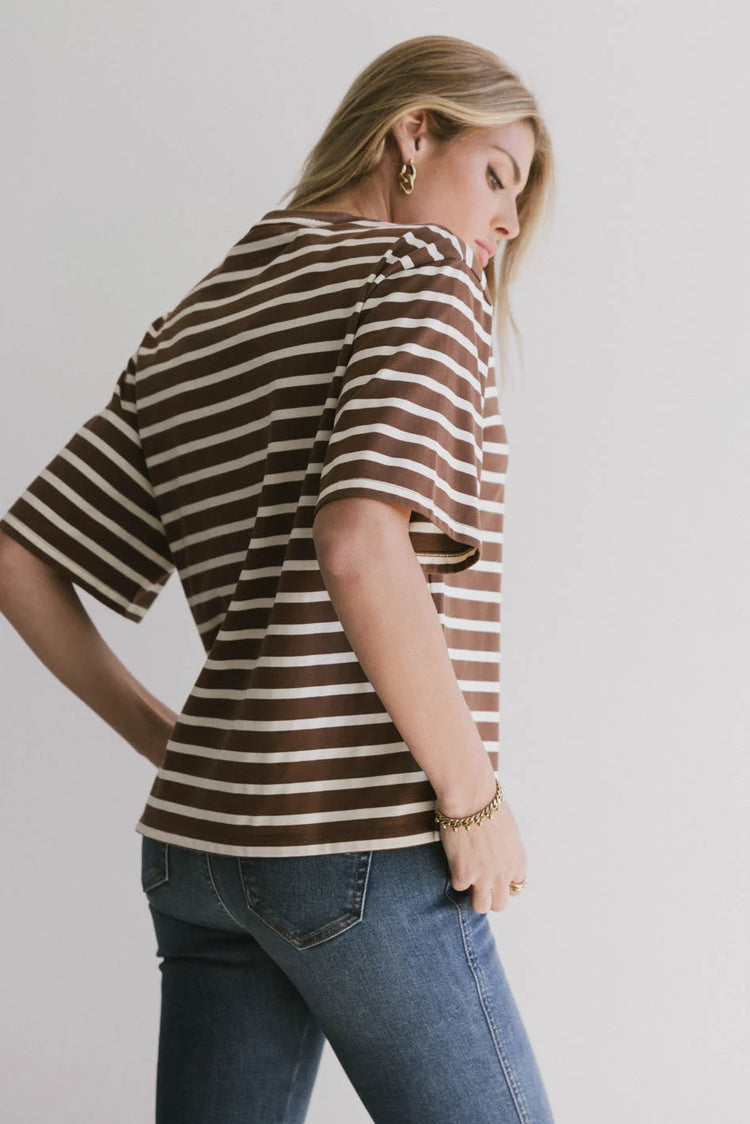 Short sleeves top in brown 