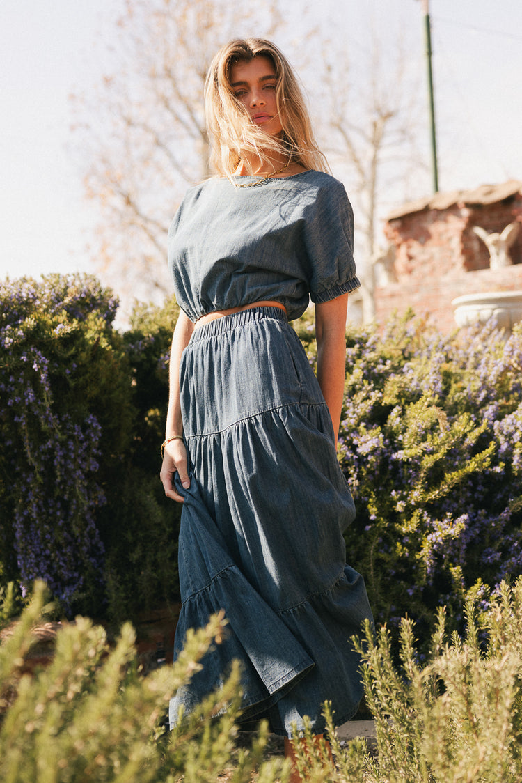 Two hand pockets denim skirt 