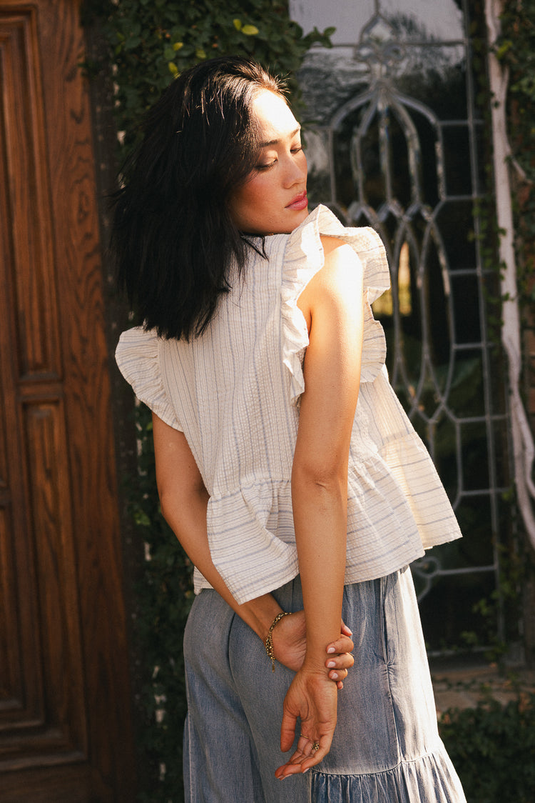 Ruffled sleeves top in blue 