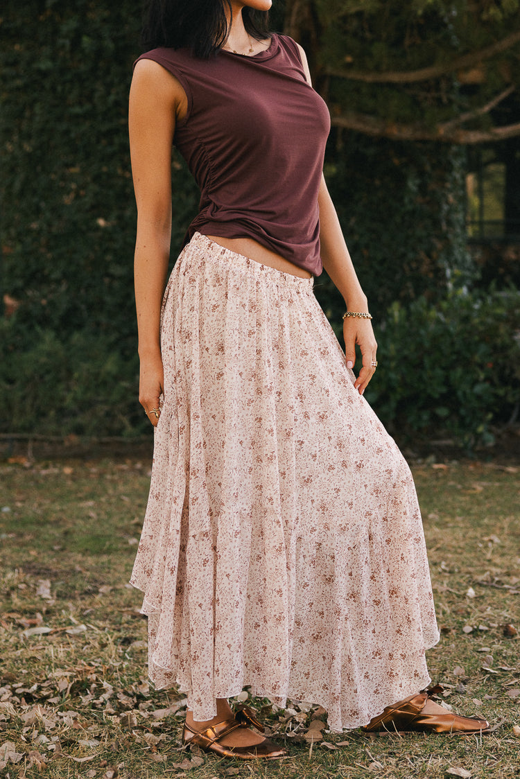 Floral skirt in brown and cream 