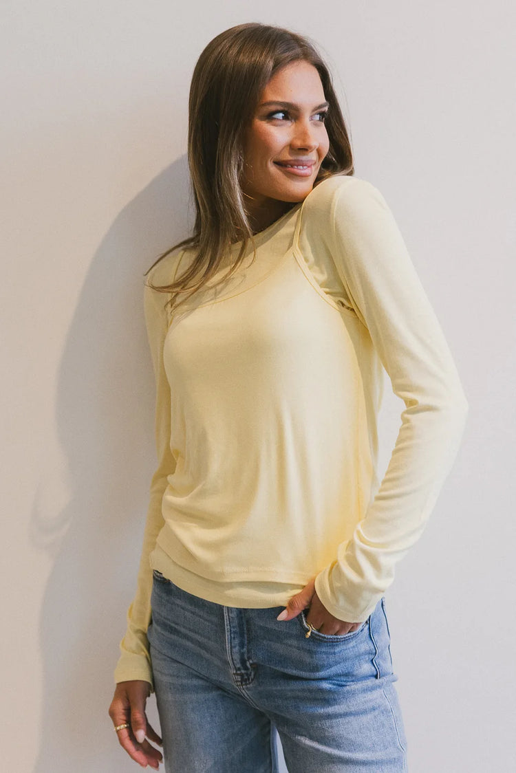 Round neck top in yellow 