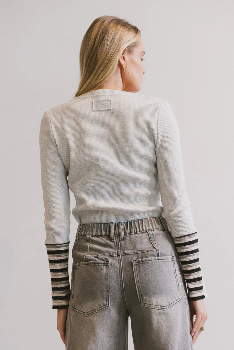 Plain color top in grey 