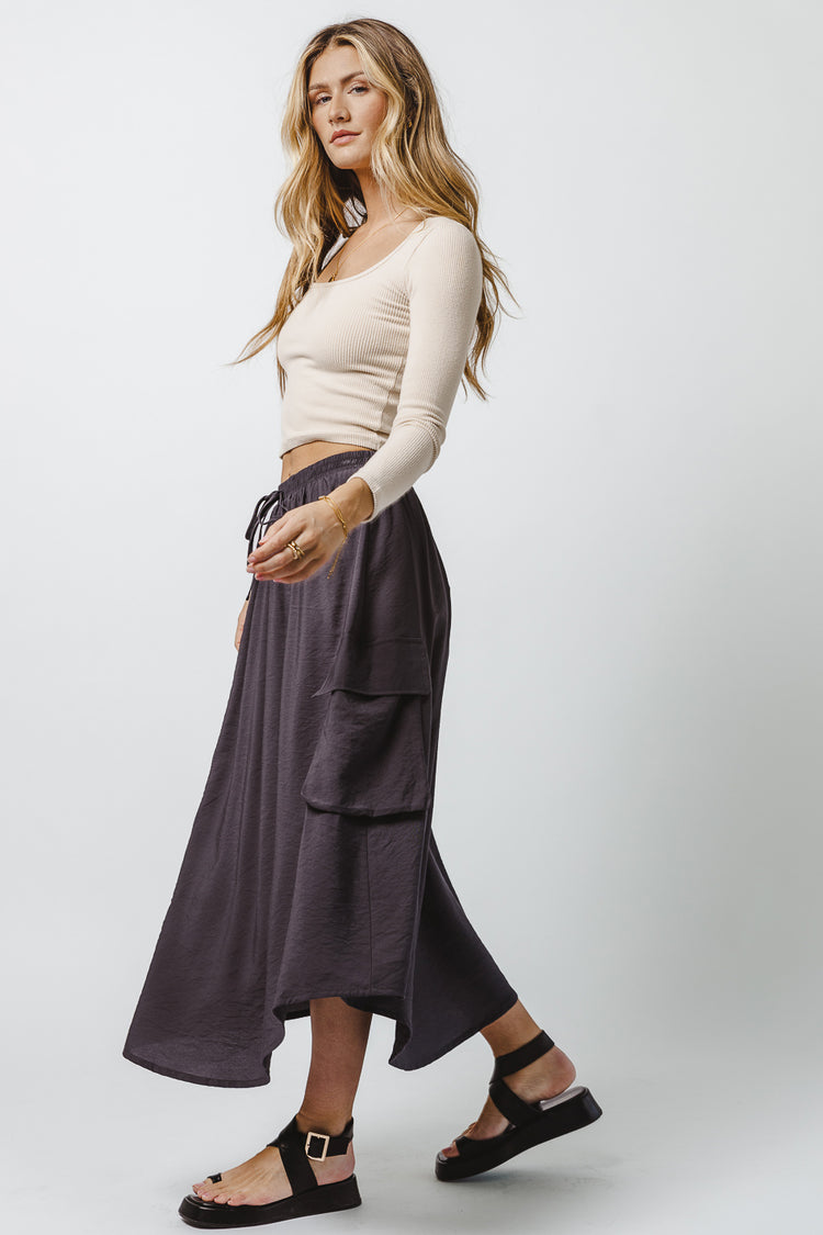 cargo midi skirt with side pocket details
