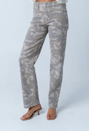 Valerie Straight Leg Jeans