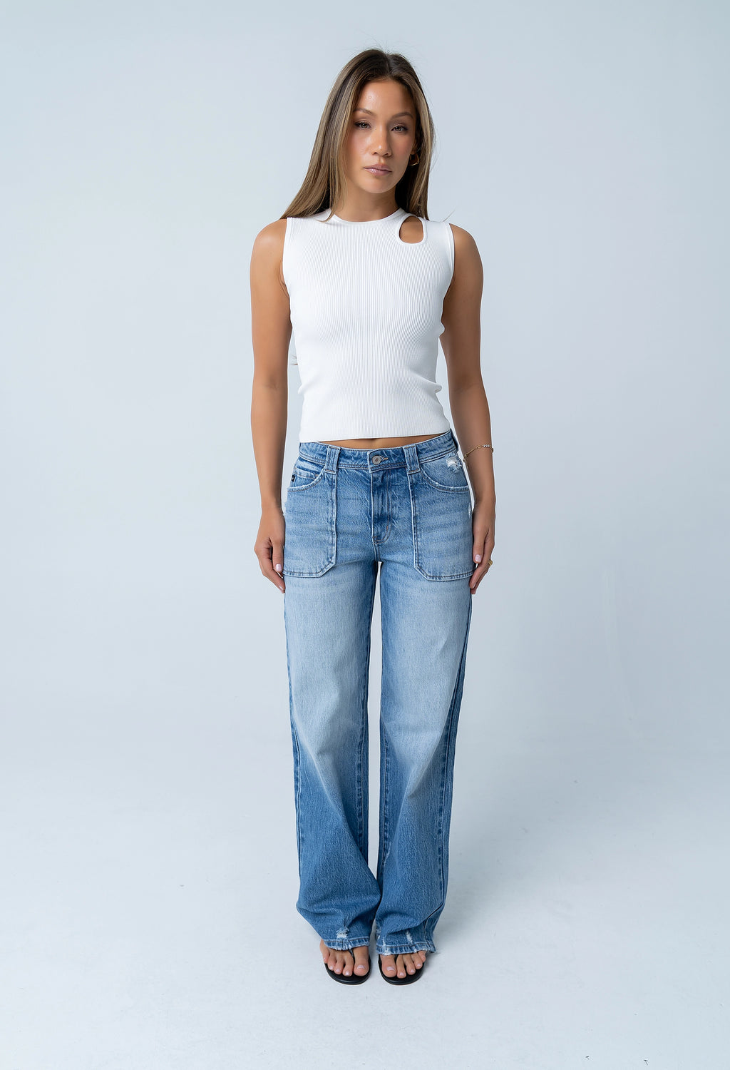 Pria Distressed Wide Leg Jeans