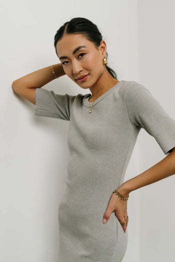 Short sleeves dress in grey 