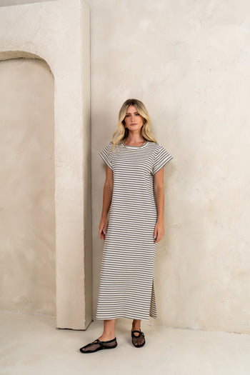 BLACK STRIPED MAXI DRESS