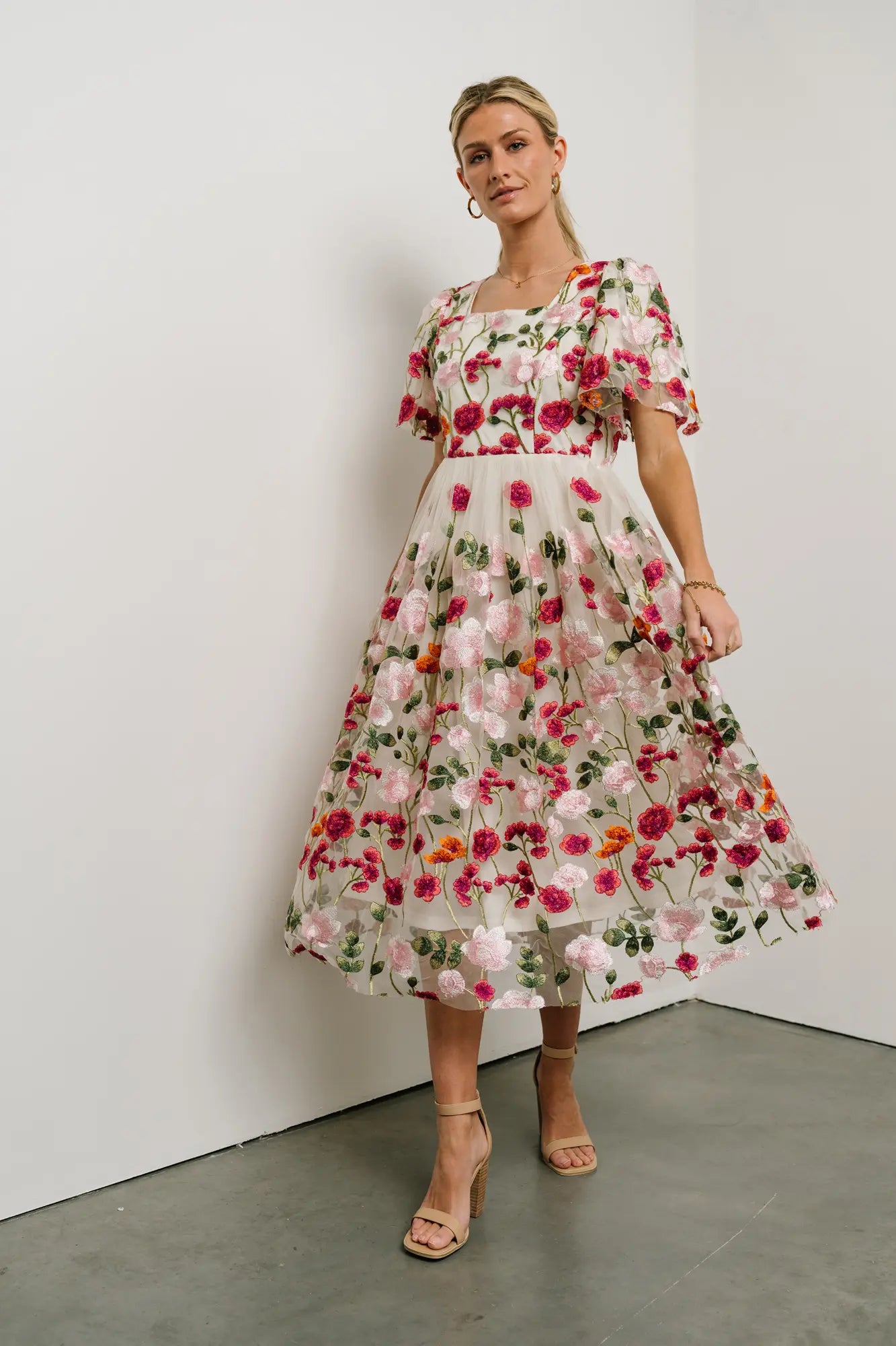 Floral embroidered dress mesh hotsell