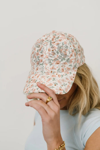 Floral cap in peach 