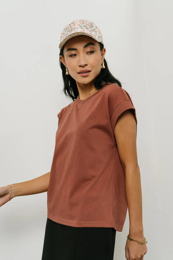 Round neck top in brick 