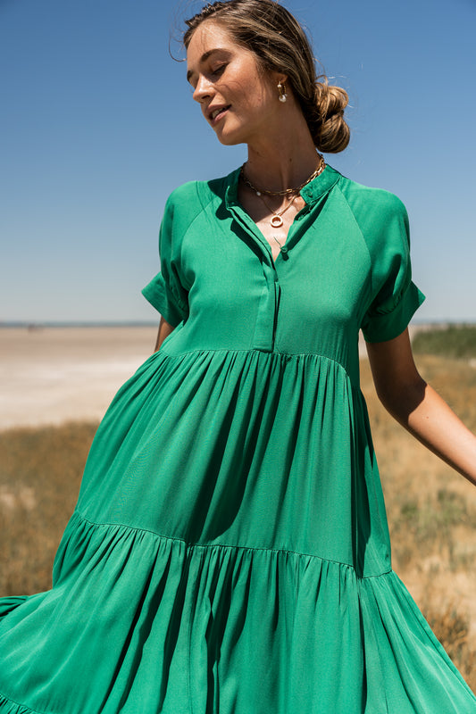 Button up front detail tiered dress in green 
