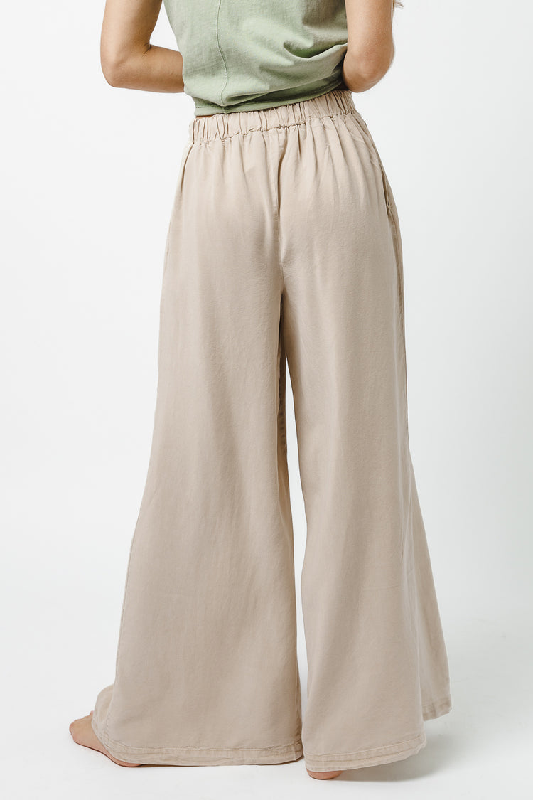 wide leg pants with elastic waistband