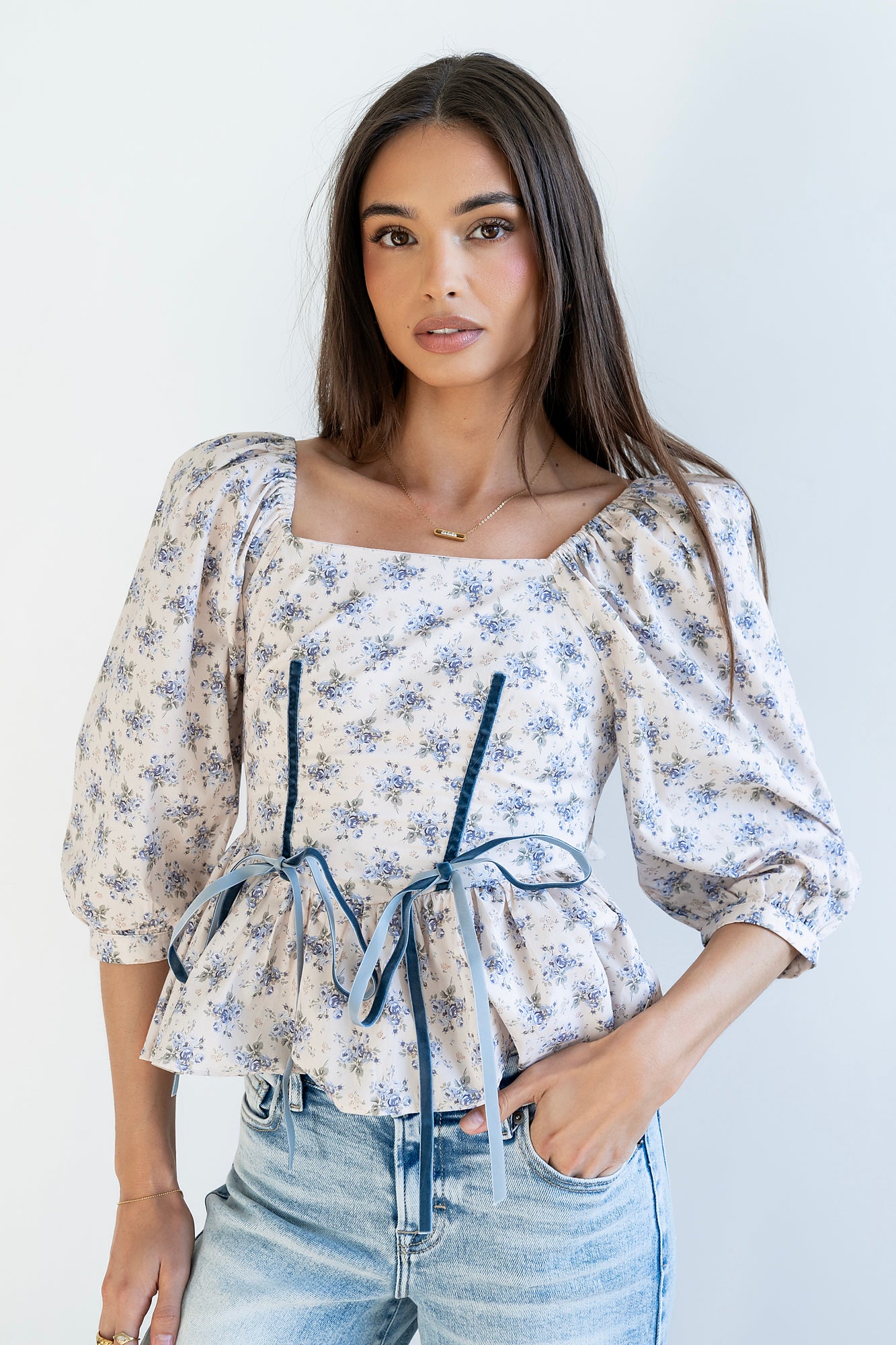 PAMEO POSEBelted Peplum Blouse22,000円 Jerzey Floral Peplum Blouse in Ecru