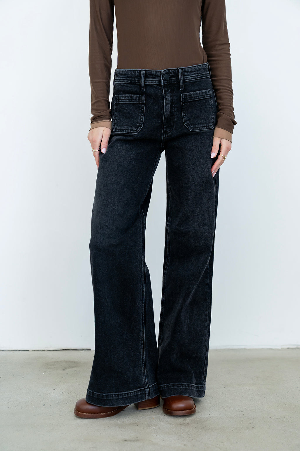 Alexia Wide Leg Jeans in Washed Black